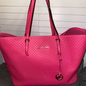 Hot pink Micheal Kors tote bag